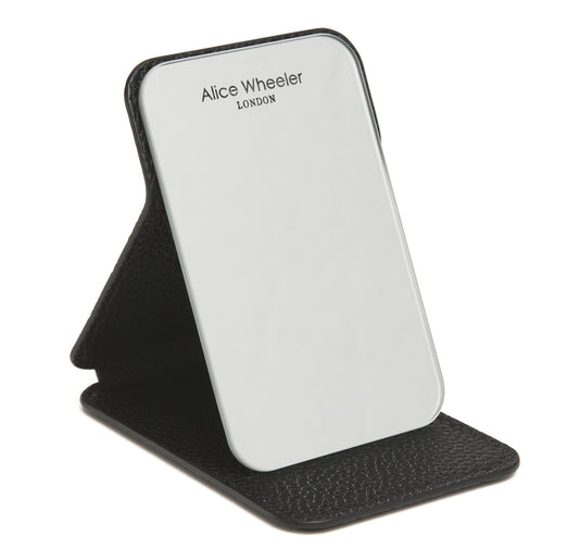 Black - price of $1.59 includes 0.09 for the 32 pc stand, normal price is $1.50