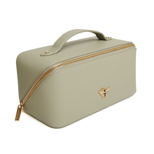 Pistachio Train case